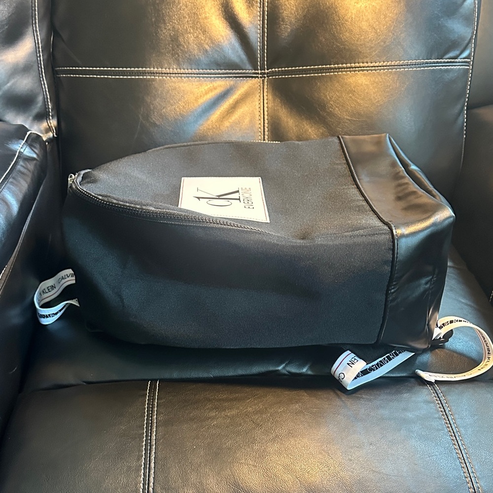 Calvin Klein CK Everyone Black Faux Leather Backpack Rucksack Gym Travel - Picture 5 of 8